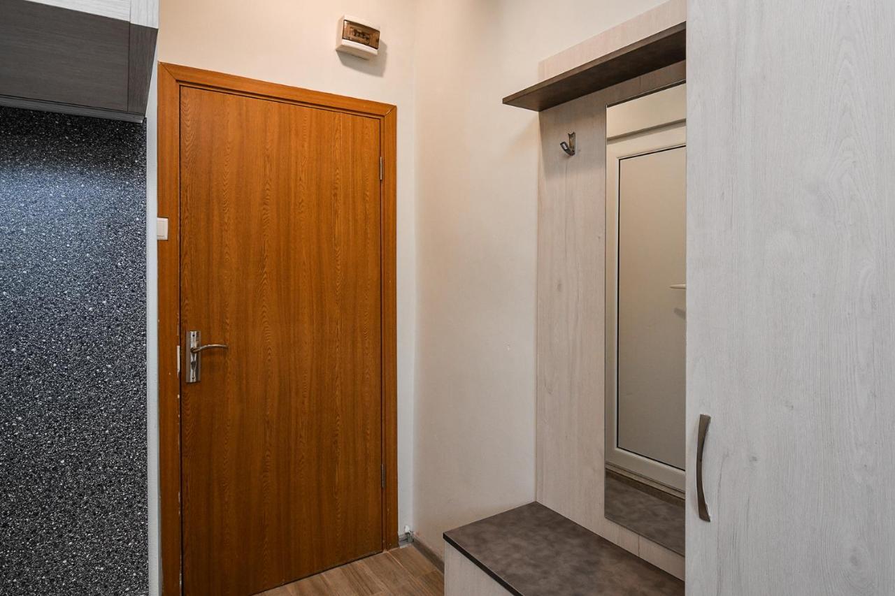 Small Studio On Budget In The Heart Of City Varna Luaran gambar
